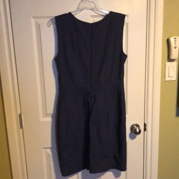 Patterned shift dress. - Picture 4 of 4